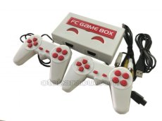 コントローラー2個　　ビデオケーブル　USBケーブルです。USB電源対応のコンセントをご用意下さい。スマートフォン充電等に使用するものです。重さ約290g!