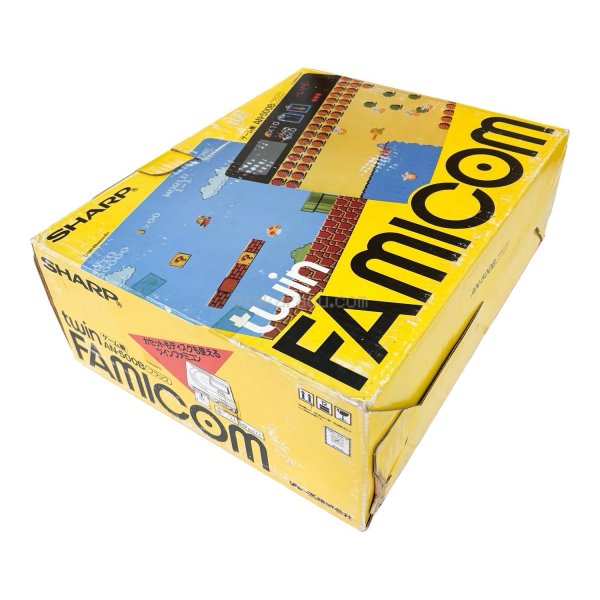 ツインファミコン本体 【ファミコン】 / 動作確認済み 外装清掃済み / Twin FamicomConsole System for NES (Famicom) - Tested & Cleaned