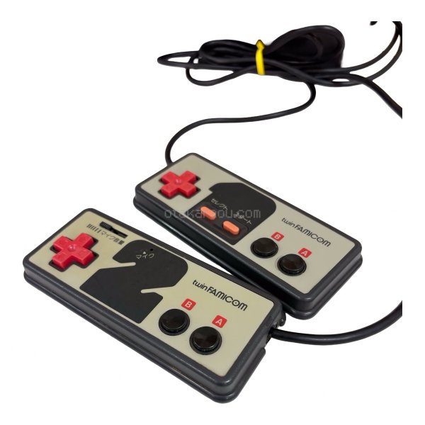 ツインファミコン本体-1 【ファミコン】 / 動作確認済み 外装清掃済み / Twin FamicomConsole System for NES (Famicom) - Tested & Cleaned